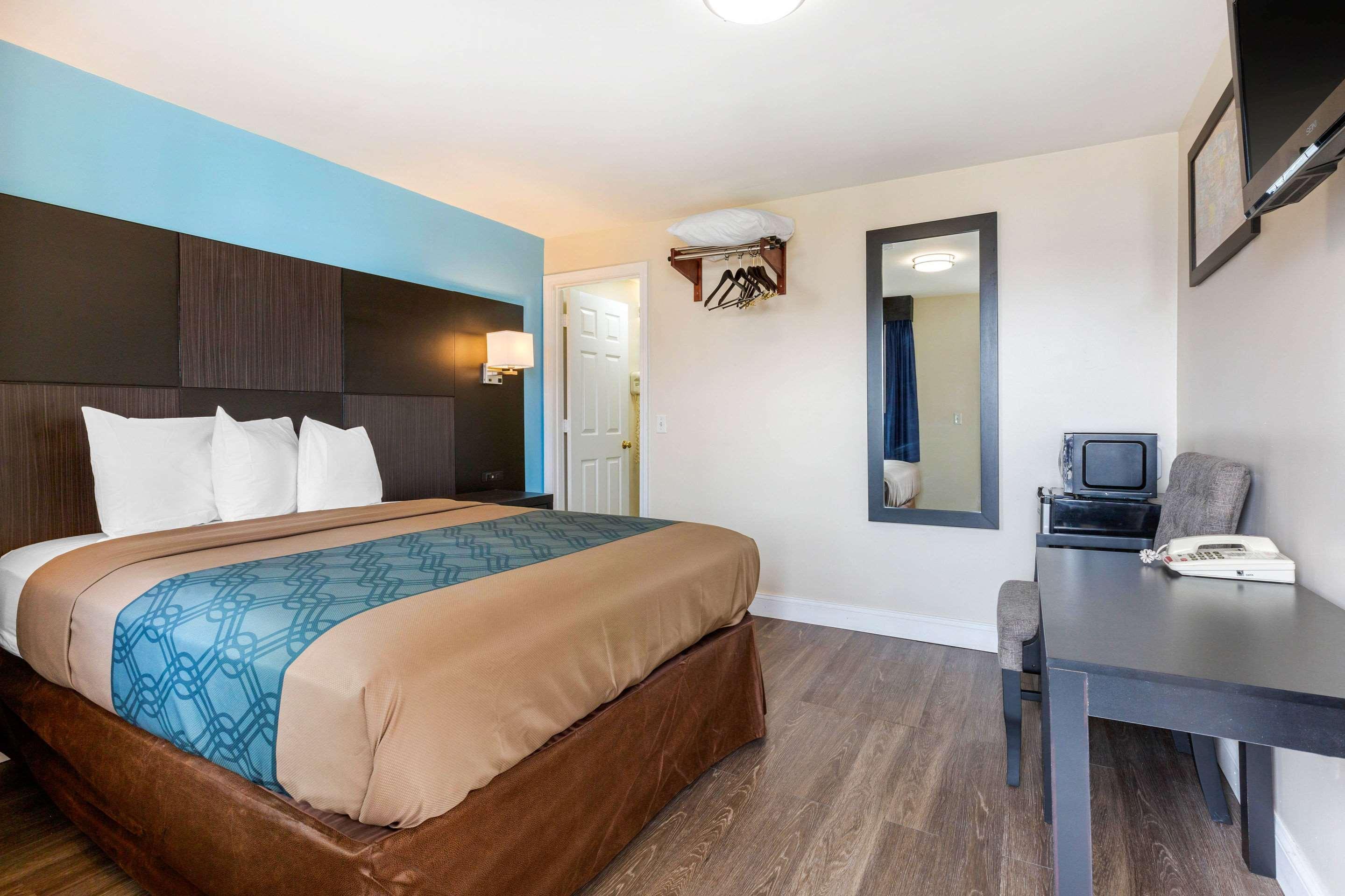 Econo Lodge By Choice - Cape Cod West Yarmouth Zewnętrze zdjęcie