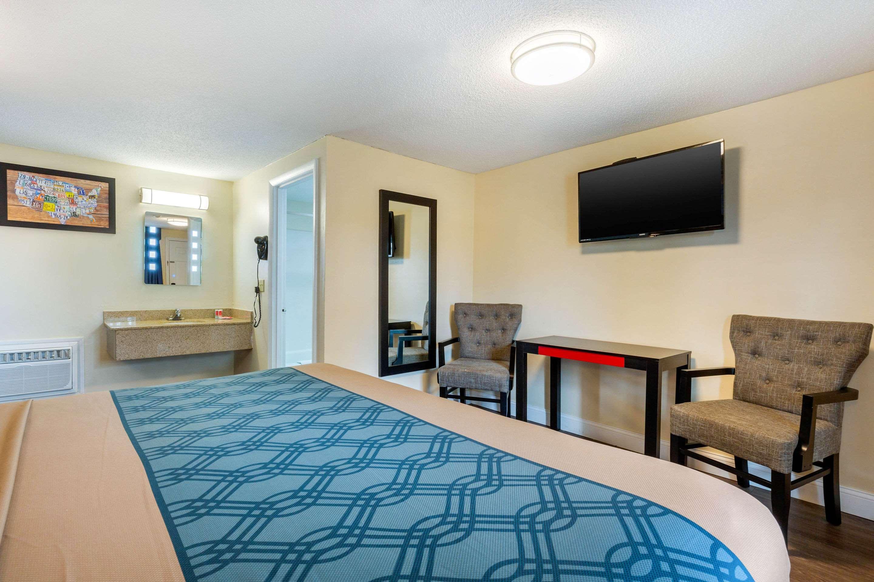 Econo Lodge By Choice - Cape Cod West Yarmouth Zewnętrze zdjęcie